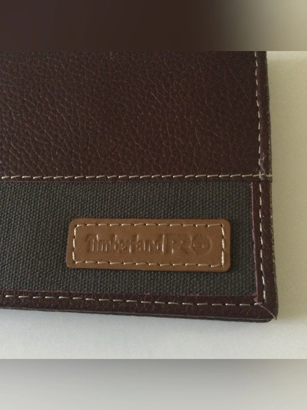 TIMBERLAND PRO PASSCASE LEATHER AND CANVAS WALLET NWT